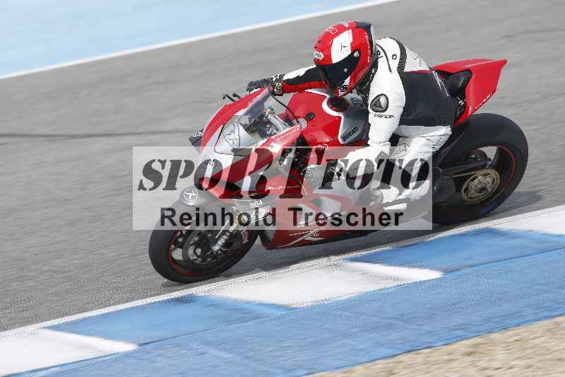 /Archiv-2024/01 26.-28.01.2024 Moto Center Thun Jerez/Gruppe schwarz-black/864